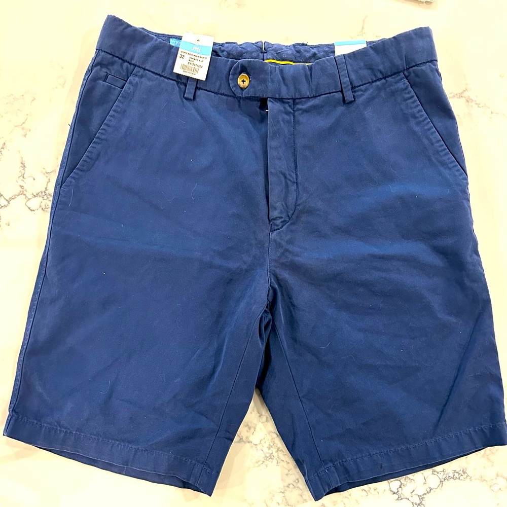 NWT. J.McLaughlin Men’s Oliver Short. 32”